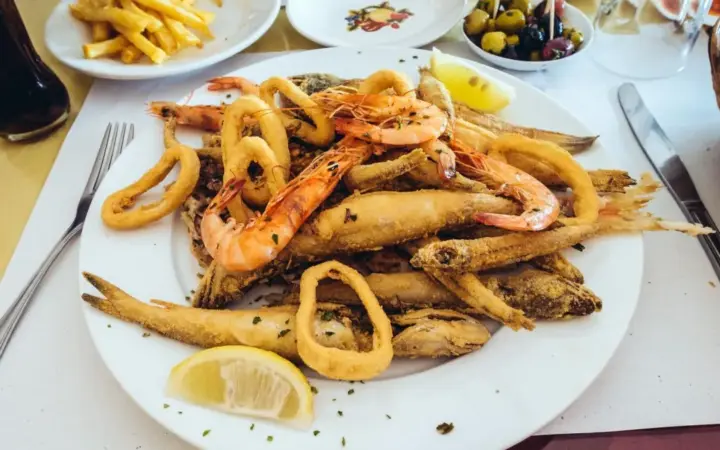 Henry’s Seafood and Wings Menu With Prices